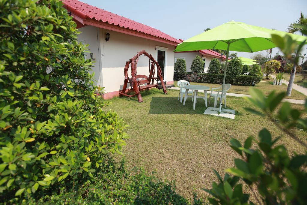 Moon River Resort Ubon Ratchathani Exterior foto