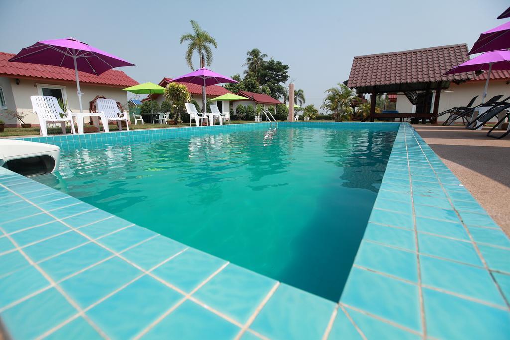 Moon River Resort Ubon Ratchathani Exterior foto