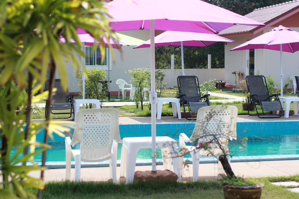 Moon River Resort Ubon Ratchathani Exterior foto