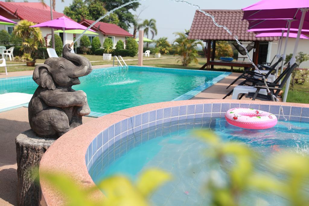 Moon River Resort Ubon Ratchathani Exterior foto