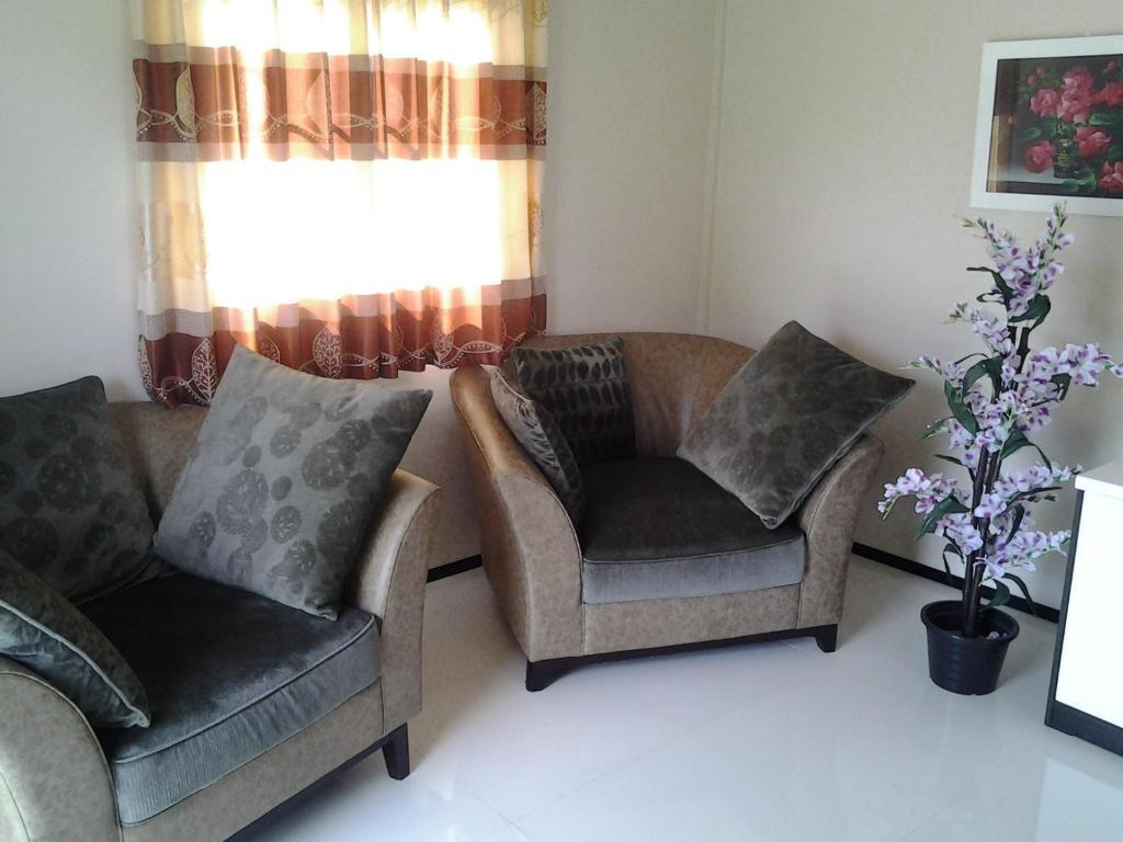 Moon River Resort Ubon Ratchathani Quarto foto