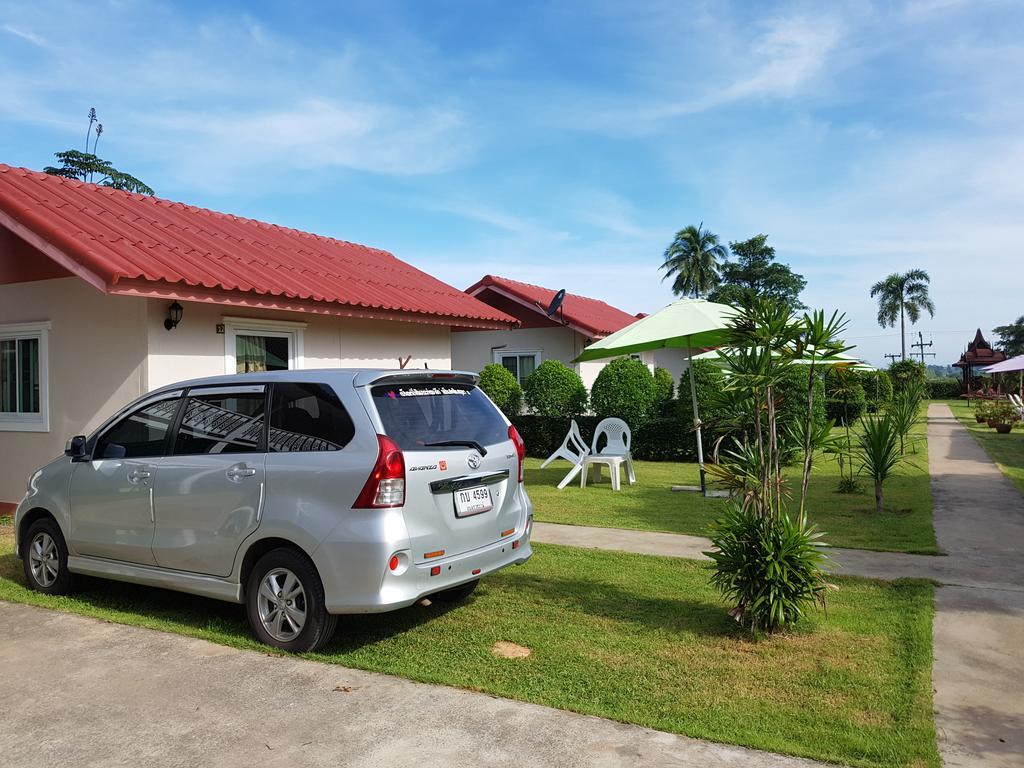 Moon River Resort Ubon Ratchathani Exterior foto